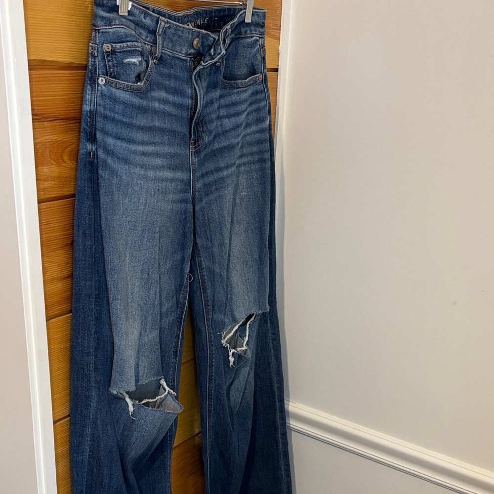 American Eagle Distressed Boyfriend Jeans